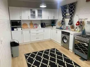 Relax & Rest - Near Airport - Kafr el-Zind