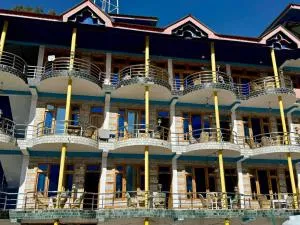 Hotel 19 Tosh - Tosh