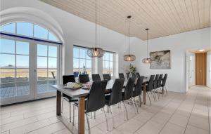 7 Bedroom Gorgeous Home In Ulfborg