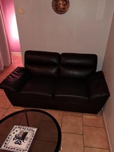 Maisons de vacances Maison charmante a L'Isle-sur-la-Sorgue avec jardin cloture : photos des chambres