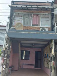 Huge apartment transient