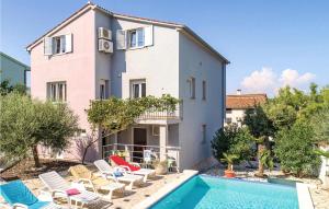 1 Bedroom Amazing Apartment In Banjole 