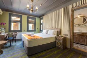 Standard Double Room room in Wonder Wood Hotel