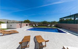 One-Bedroom Apartment Saldun With Sea View 09