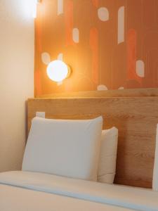 Hotels Kyriad Cannes - Mandelieu : photos des chambres