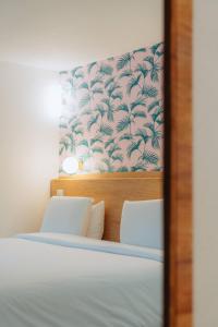 Hotels Kyriad Cannes - Mandelieu : photos des chambres
