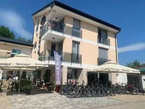 City panzió - Balatonboglár