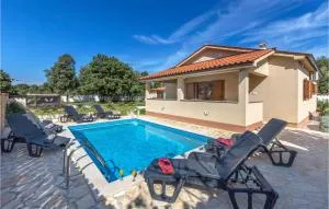 Two-Bedroom Holiday Home In Betiga - Barbariga