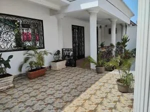 Biagne Guest House - Mimboman