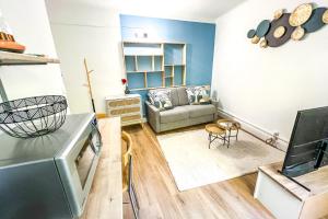 AC - Quiet - Close to the Popes Palace