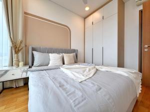 Sky Suites Upper 3BR Suite at KLCC
