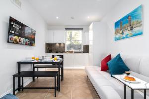 Modern 2 bed en-suite Chelsea