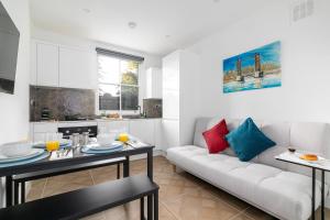 Modern 2 bed en-suite Chelsea