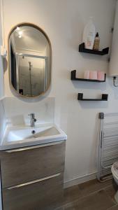 Appartements STUDIO avec PARKING TOUT A PIED et CALME : photos des chambres