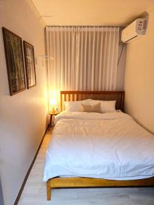 Busan Subway 6min #2 Rooms #2 Queen Beds #Hotel Bedding #OTT #Table#1st Floor