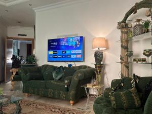 دور فاخر غرفتين و صالتين المحمدية شمال الرياض next to Boulevardمدخل خاص وذاتي