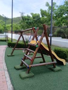 Aqualina Green 4 604