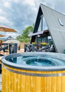 A Green Nest - Cacica