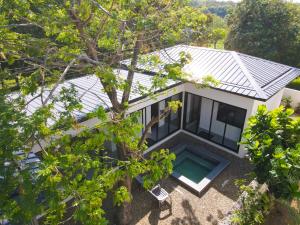 YUHI BEACH HOUSE Batangas