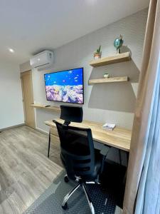 Cool Spot By Rooftop Masferrer