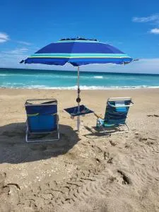 Getaway on the beach - Waveland