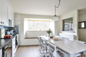 18th century cottage in Hook Norton