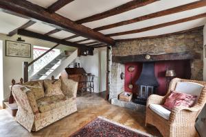 18th century cottage in Hook Norton