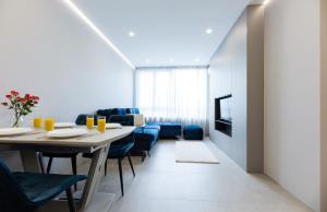 Nyvky Like Home - Файна Таун з басейном - Кв 80