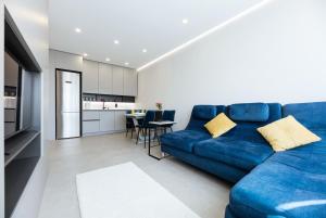 Nyvky Like Home - Файна Таун з басейном - Кв 80