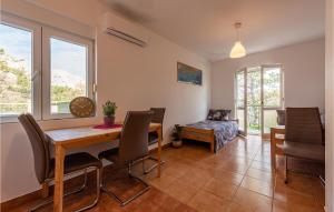 2 Bedroom Stunning Apartment In Novalja 