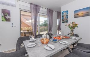 Amazing Home In Jadrija