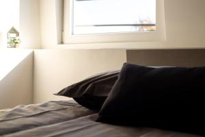 Appartements ZenkaSerenity 2- 3 min Gare-IUT-Centre, Tout confort : photos des chambres