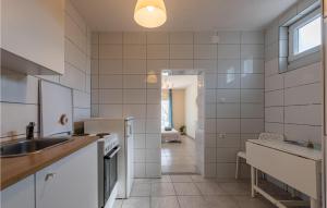 Nice Apartment In Novalja With Kitchen 