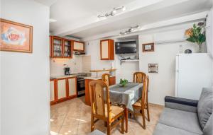 Beautiful Home In Grmani, Smrika