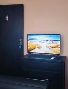 Rest Inn C Guesthouse - 10min from OR Tambo Airport