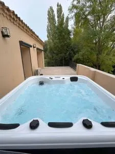 Logis du Vert Moulin Premium - 勒皮伊圣雷帕拉德