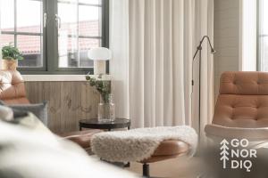 The Black Deer Lodge