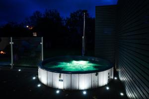 Luxury Guest House - Hot Tub & Sauna