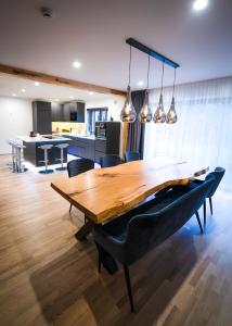 Luxury Guest House - Hot Tub & Sauna