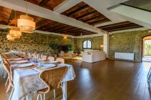 MASIA PUIG PIQUÉ - Piscina, jardín, porcho, BBQ, WIFI - 20 PERSONAS