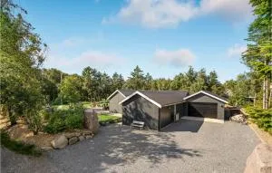 4 Bedroom Amazing Home In Hurup Thy - Tvolm