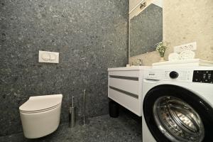 MAV Apt, New, Modern, near old town, free parking