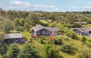 Three-Bedroom Holiday Home In Fur