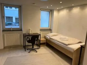 City Apartment Stadtwohnung Mit Küche und NETFLIX Nahe Bahnhof - Waibstadt