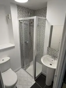 Studio Flat - Hillside