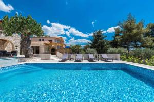 MY DALMATIA - Authentic villa Dumina with private heated pool