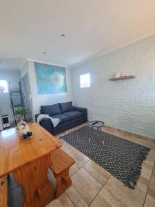 H & E Sunset Paradise