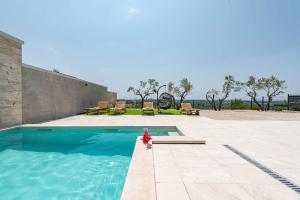 MY DALMATIA - Villa Pezer with heated swimming pool, sauna and Jacuzzi 