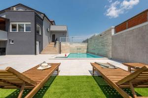 MY DALMATIA - Villa Pezer with heated swimming pool, sauna and Jacuzzi