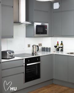 Boutique 1 Bdrm Duplex Suite on Marina-105